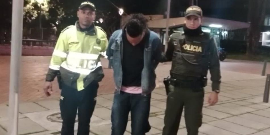 Capturan a hombre señalado de usar a menor de edad como rehén en robo en TM