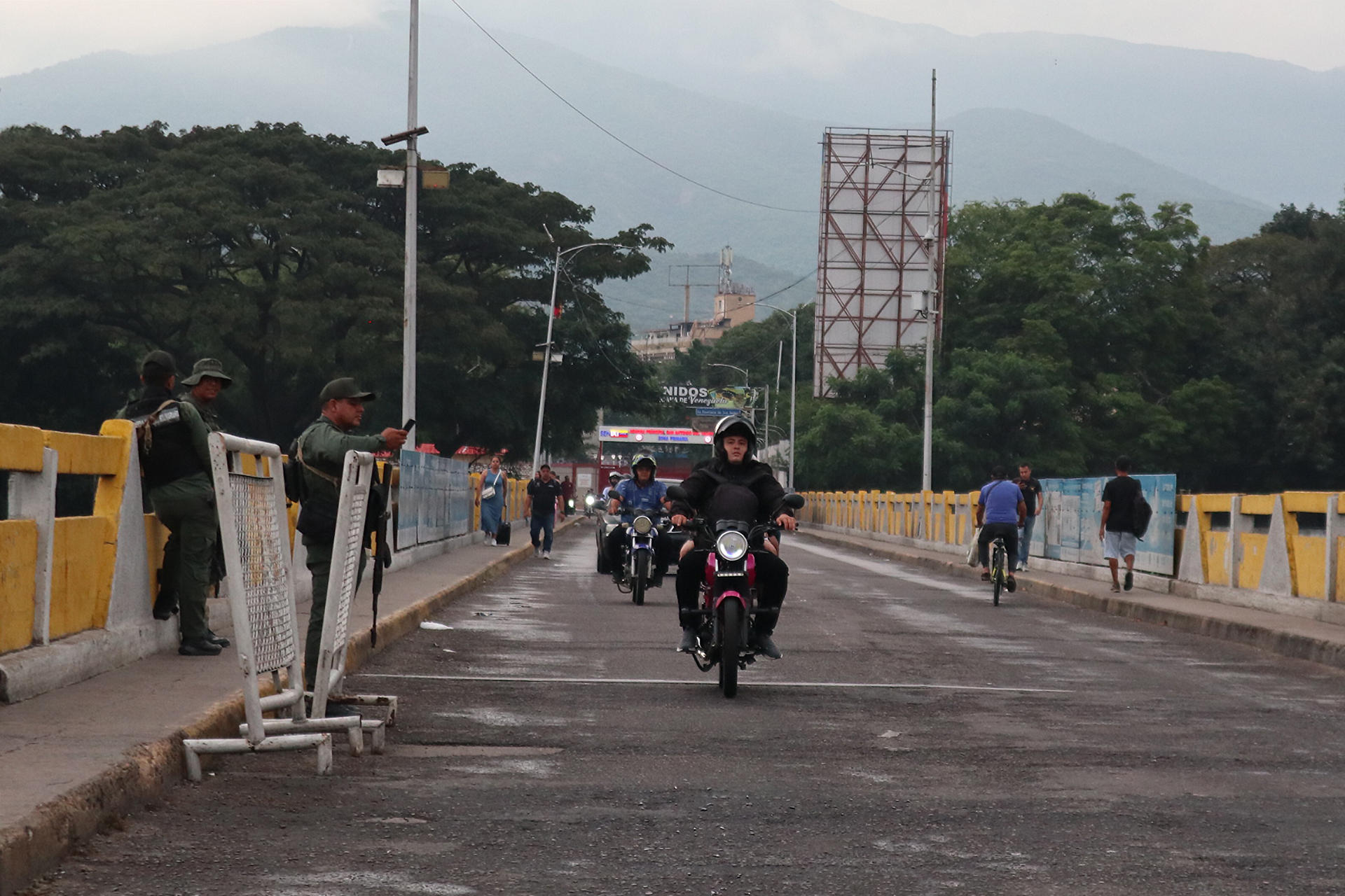 ¿La frontera entre Colombia y Venezuela está cerrada hoy?