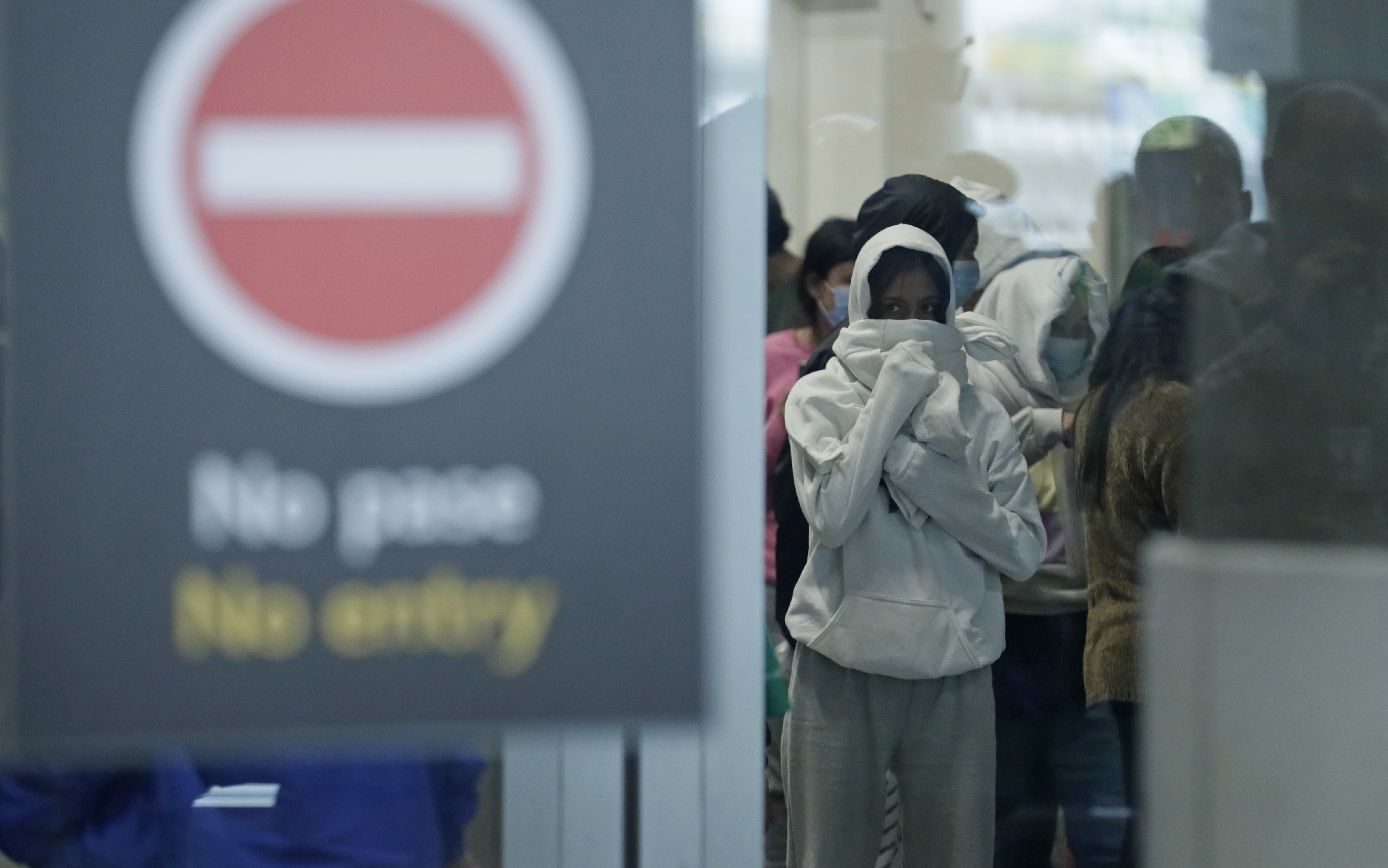 ¿A quién le creemos? Contradictorias cifras de colombianos deportados de EE. UU.