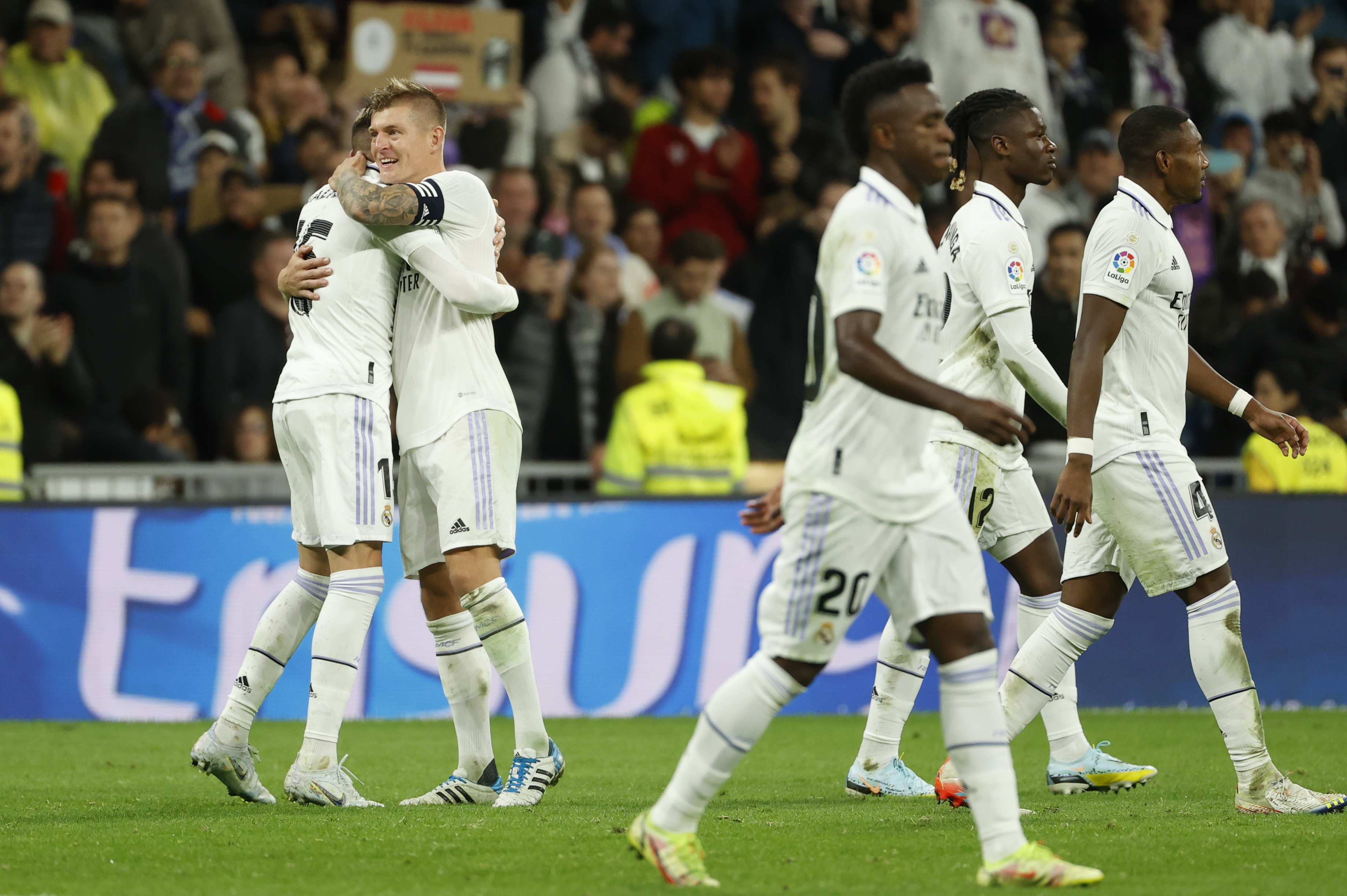 Real Madrid venció a Sevilla y ratificó el liderato de LaLiga