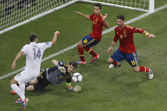 España vs. Francia: el duelo por llegar a Brasil 2014