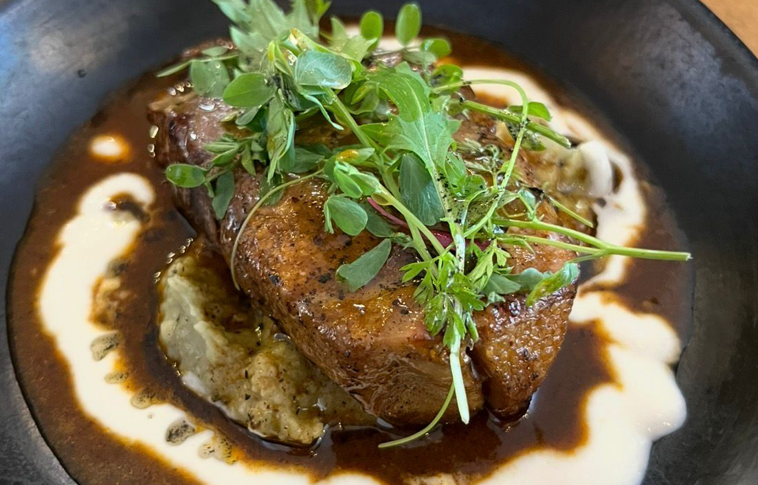 Incorrecto: menú y dónde queda el restaurante premiado por su comida criolla colombiana