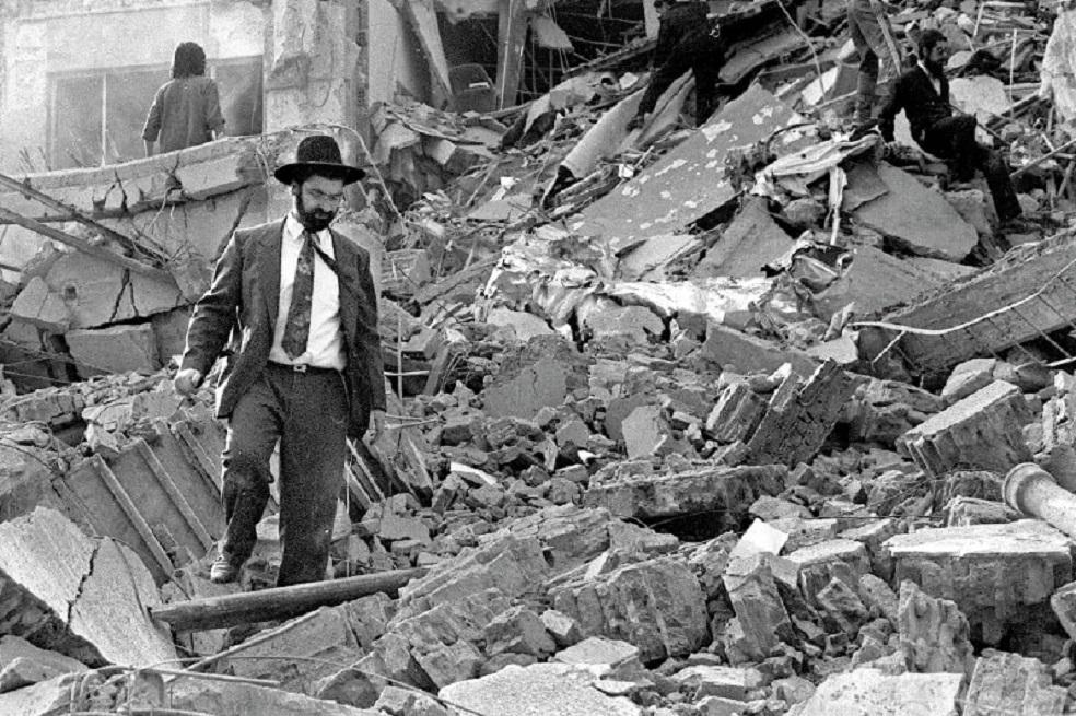 Caso AMIA: el peor atentado terrorista en la historia de Argentina sigue en la impunidad