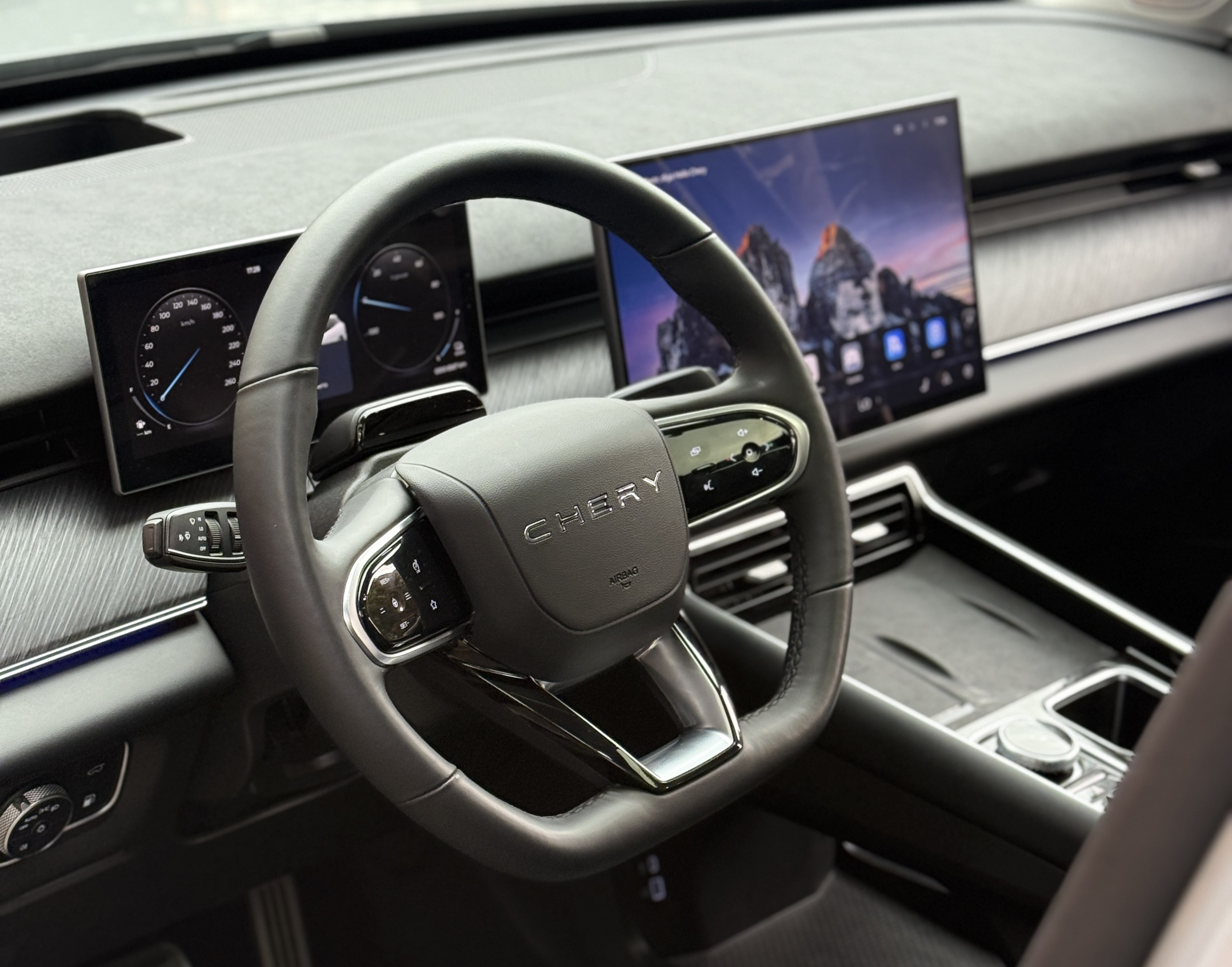 Chery Tiggo 9 híbrido enchufable en Colombia.
