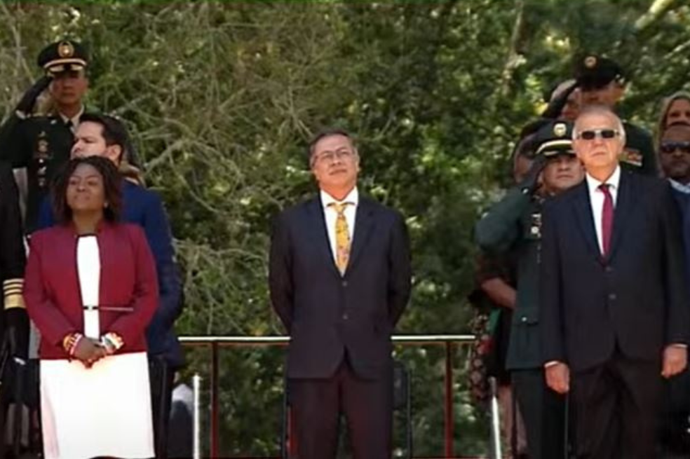 La vicepresidenta Francia Márquez, el presidente Gustavo Petro y el ministro de Defensa, Iván Velásquez.