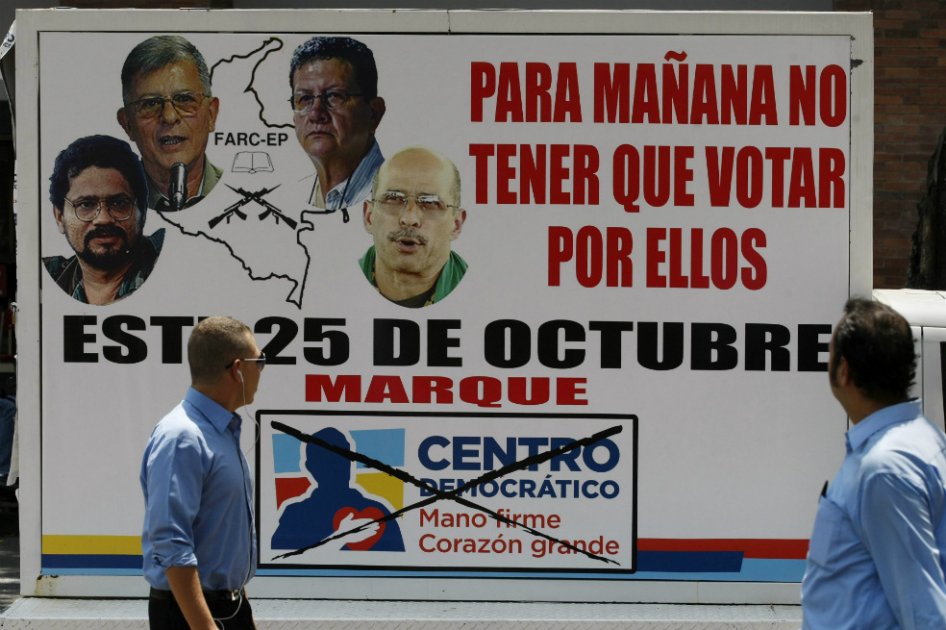 Uribismo hace polémica campaña política con imágenes de cúpula de las Farc