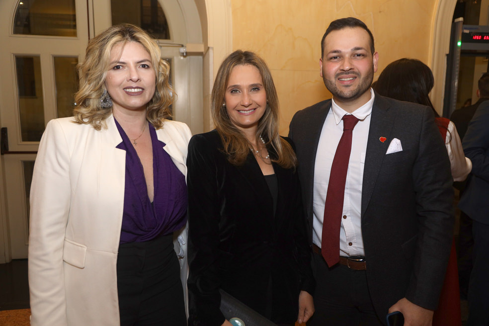 Liliana Toro, Ines María Zabaraín y Camilo Caicedo