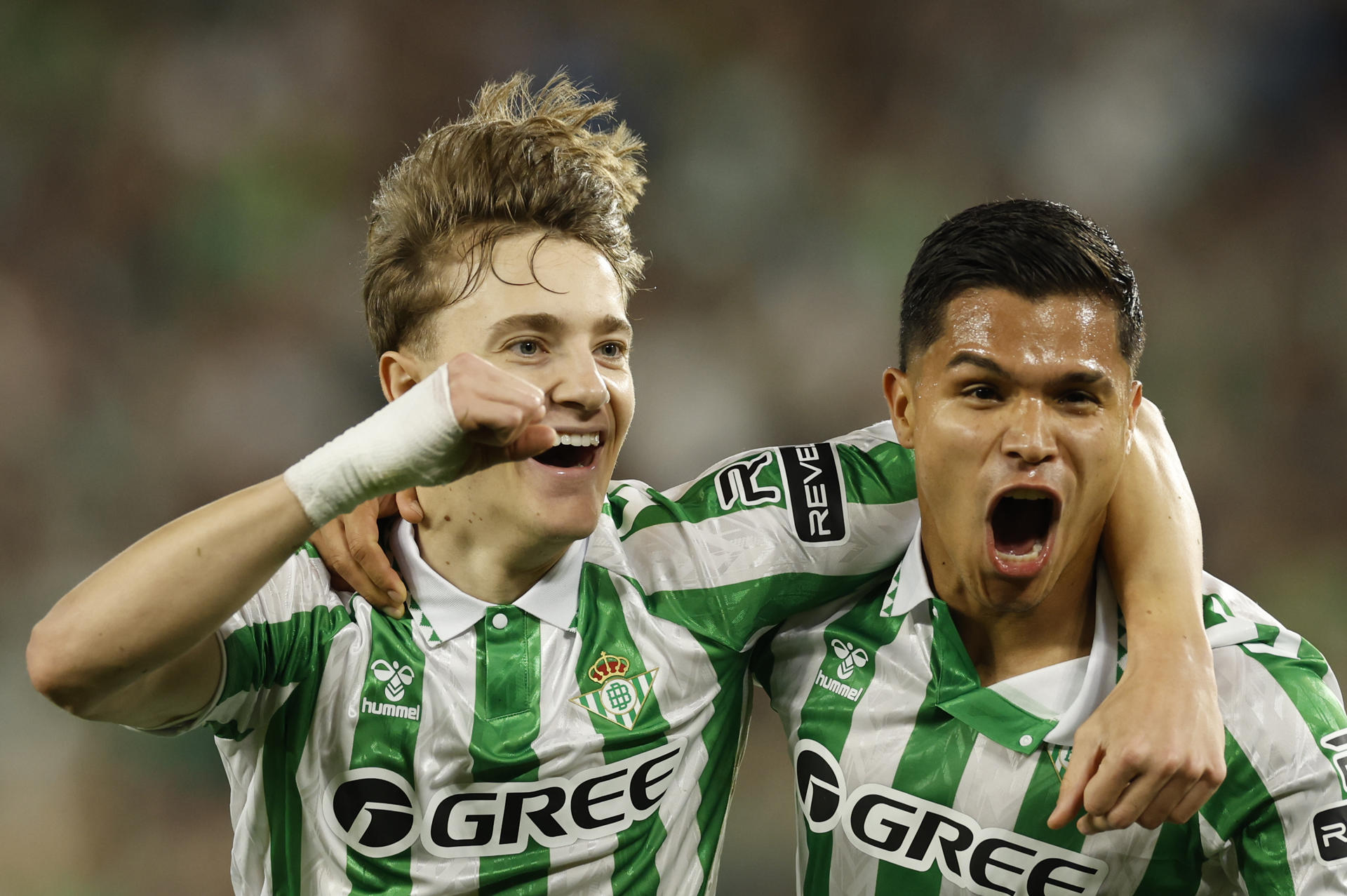 Gol y asistencia de ‘Cucho’ Hernández en el 5-1 de Betis frente Valladolid