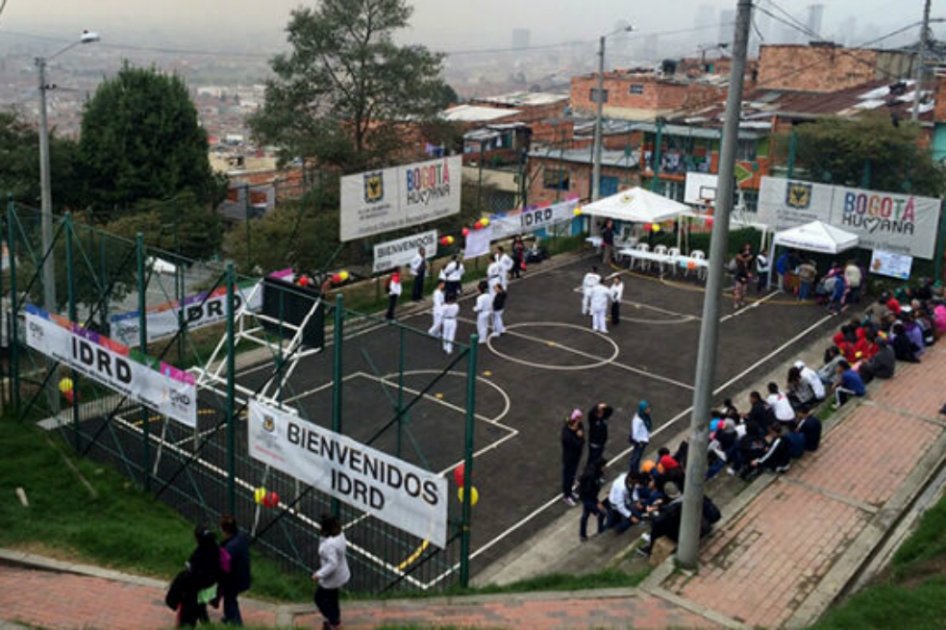 Distrito hace entrega de parques vecinales en Santa Fe