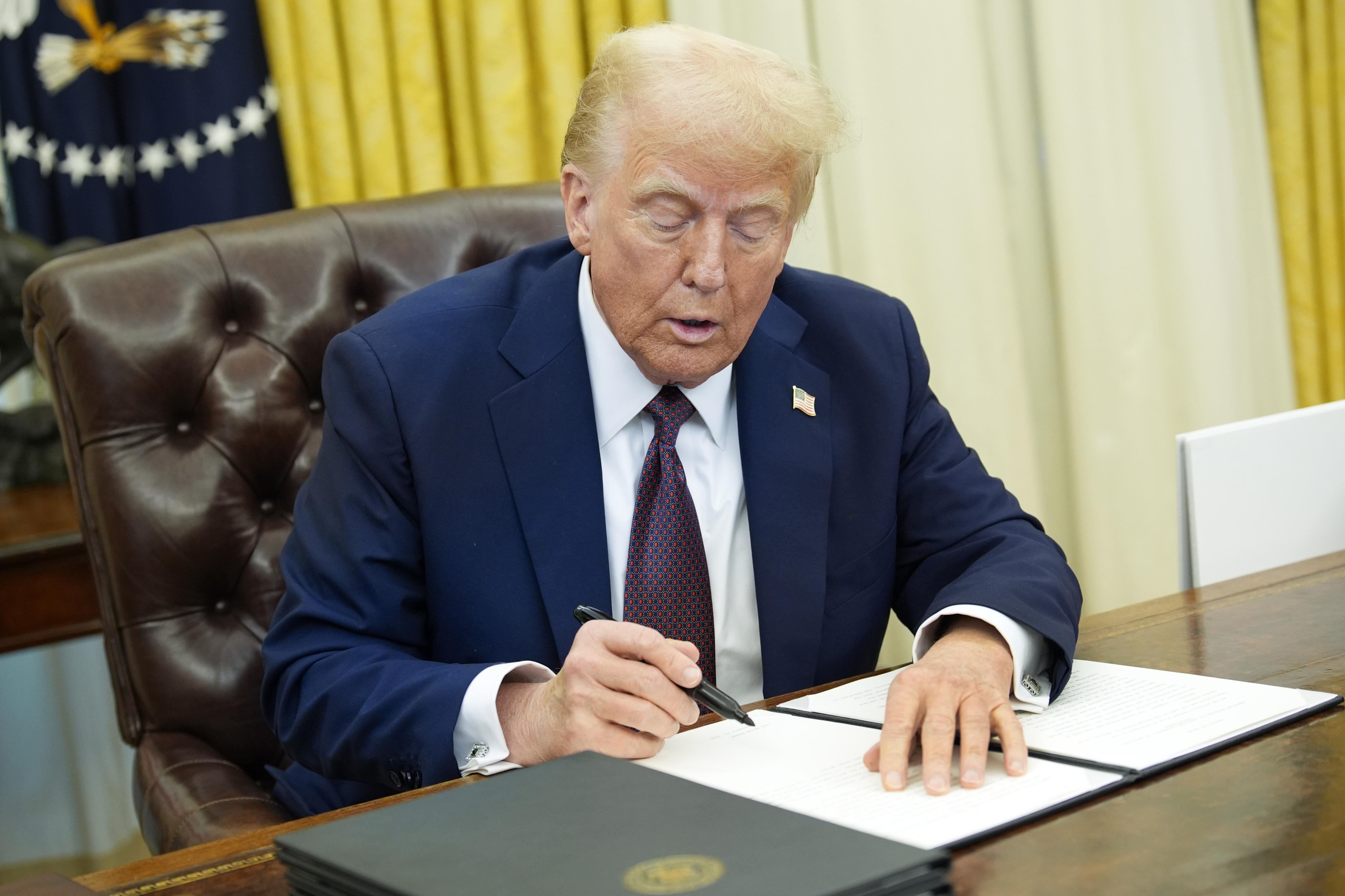 Gobierno Trump apelará el freno a la eliminación de nacionalidad por nacimiento
