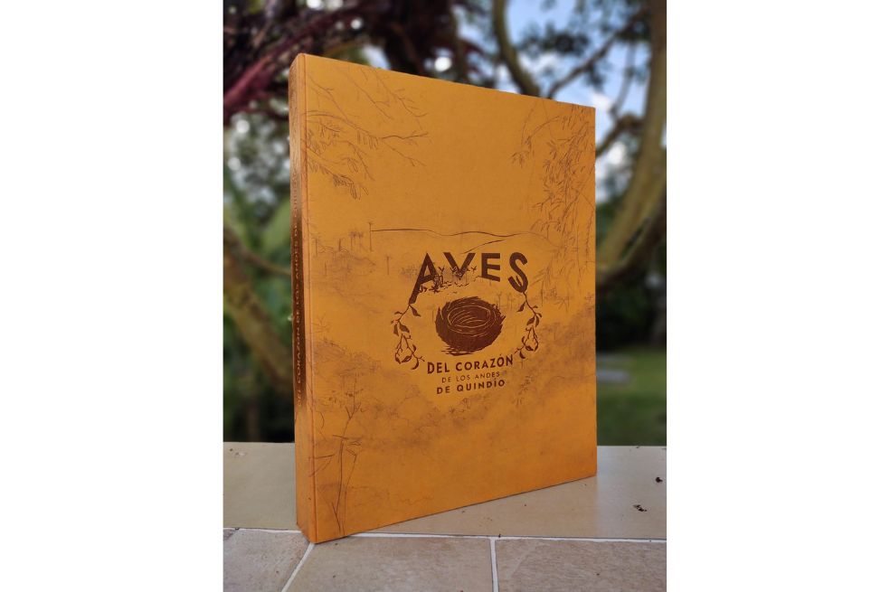 Portada del libro “Aves del corazón de los Andes de Quindío”.