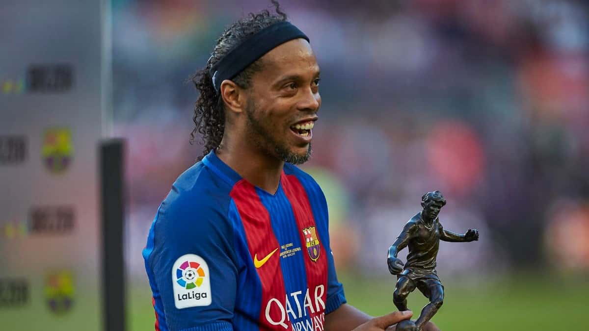 Ronaldinho podría regresar a la cárcel por este delito