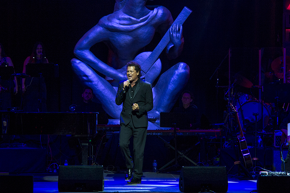 Carlos Vives entra al Salón de Fama de Compositores Latinos