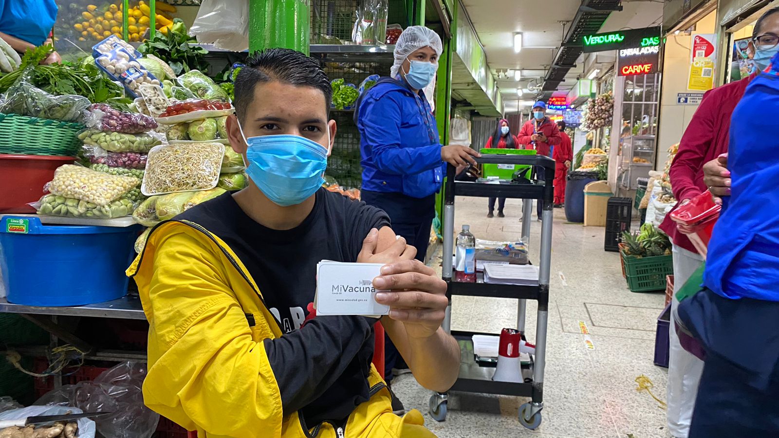¿Qué acciones puede tomar una empresa con los trabajadores antivacuna?