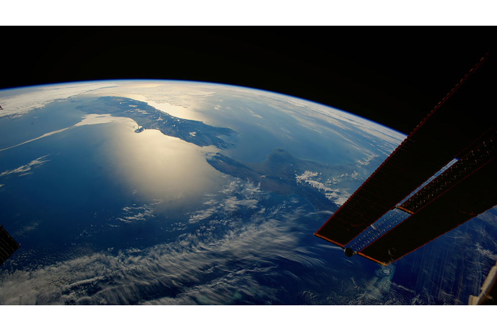 NatGeo presenta "One strange rock", una biblia visual sobre la Tierra vista desde el espacio