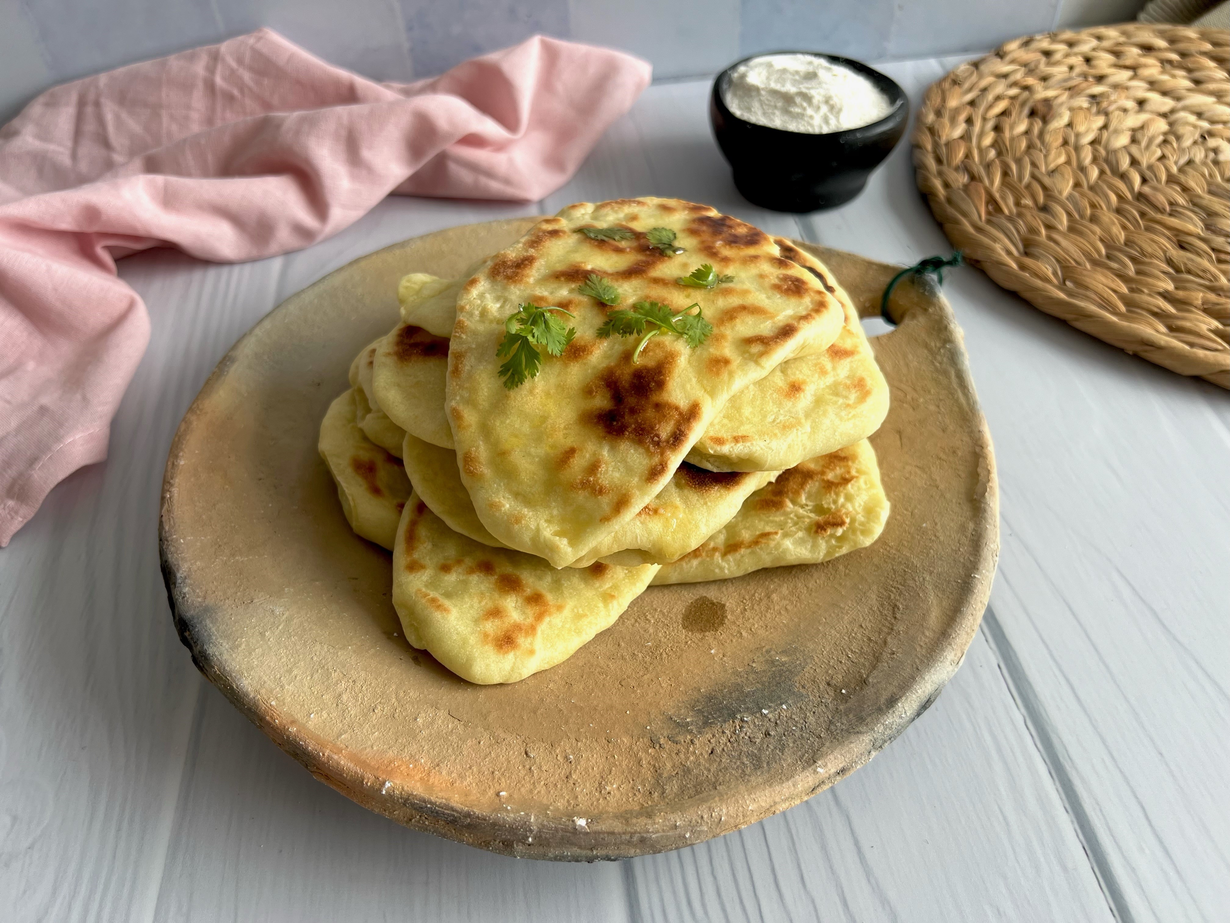 Estos son los ingredientes y la receta para hacer pan “naan”