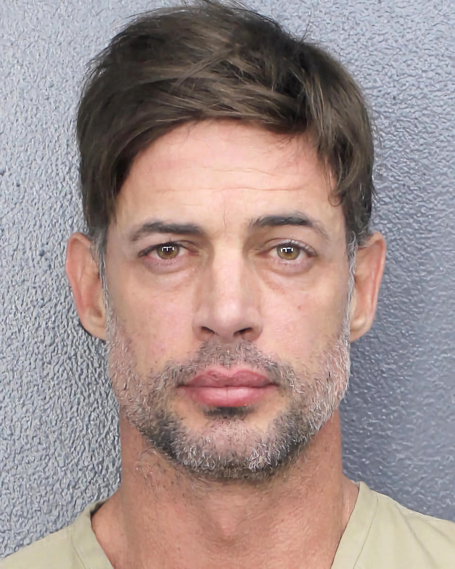 USA1932. MIAMI (ESTADOS UNIDOS), 15/04/2025.- Fotografía policial cedida por la Oficina del Alguacil de Broward del actor y productor cubano William Levy. permanece en una cárcel en el sur del estado de Florida, tras ser arrestado el lunes en la noche por alteración del orden público en estado de embriaguez y por allanamiento de una propiedad ocupada. EFE/ Oficina Del Alguacil De Broward / SOLO USO EDITORIAL/ NO VENTAS /SOLO DISPONIBLE PARA ILUSTRAR LA NOTICIA QUE ACOMPAÑA (CRÉDITO OBLIGATORIO)