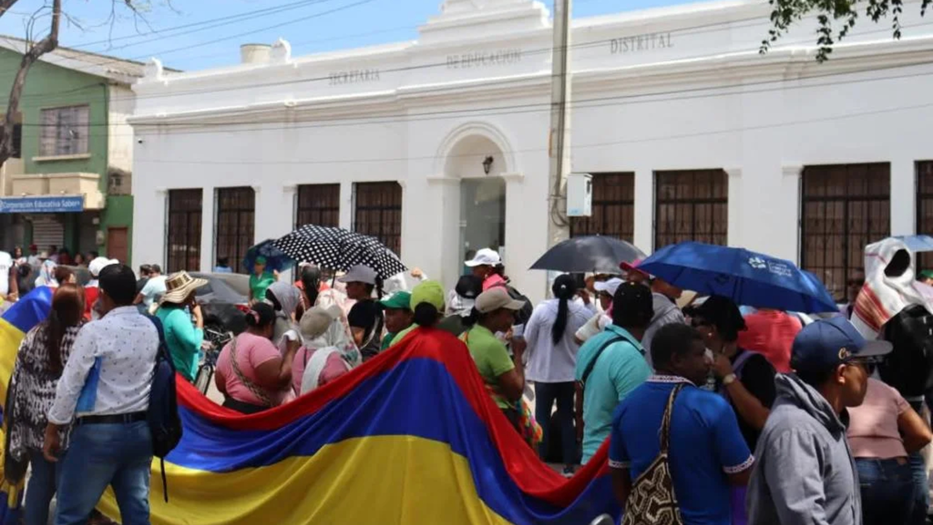 Paro de profesores en La Guajira cumple 19 días