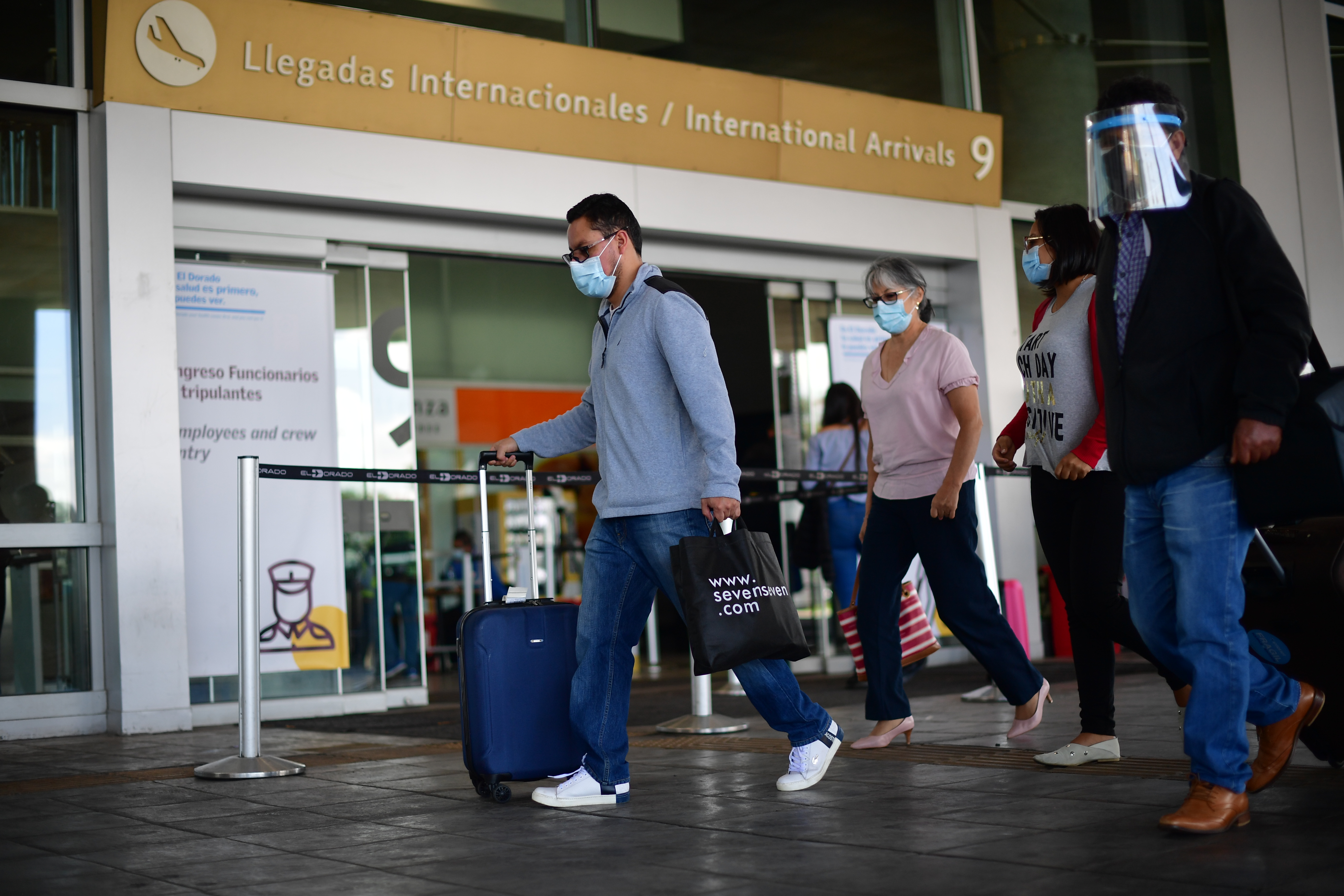 ¿Cómo se reactivará el turismo si depende de un certificado de vacunación?