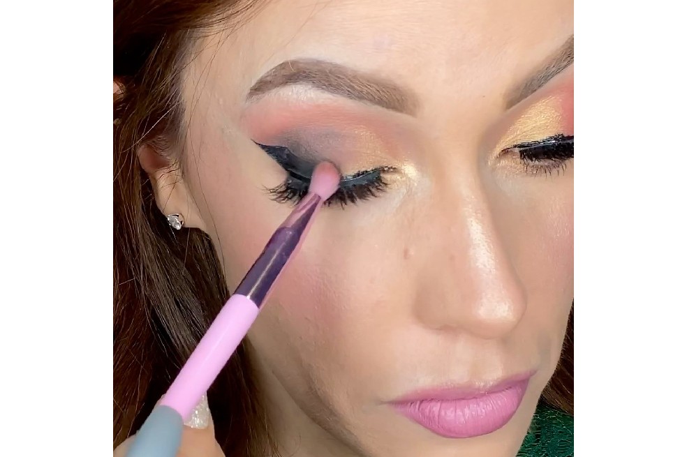 Con este maquillaje lucirás radiante en la celebración del Día de las Velitas.