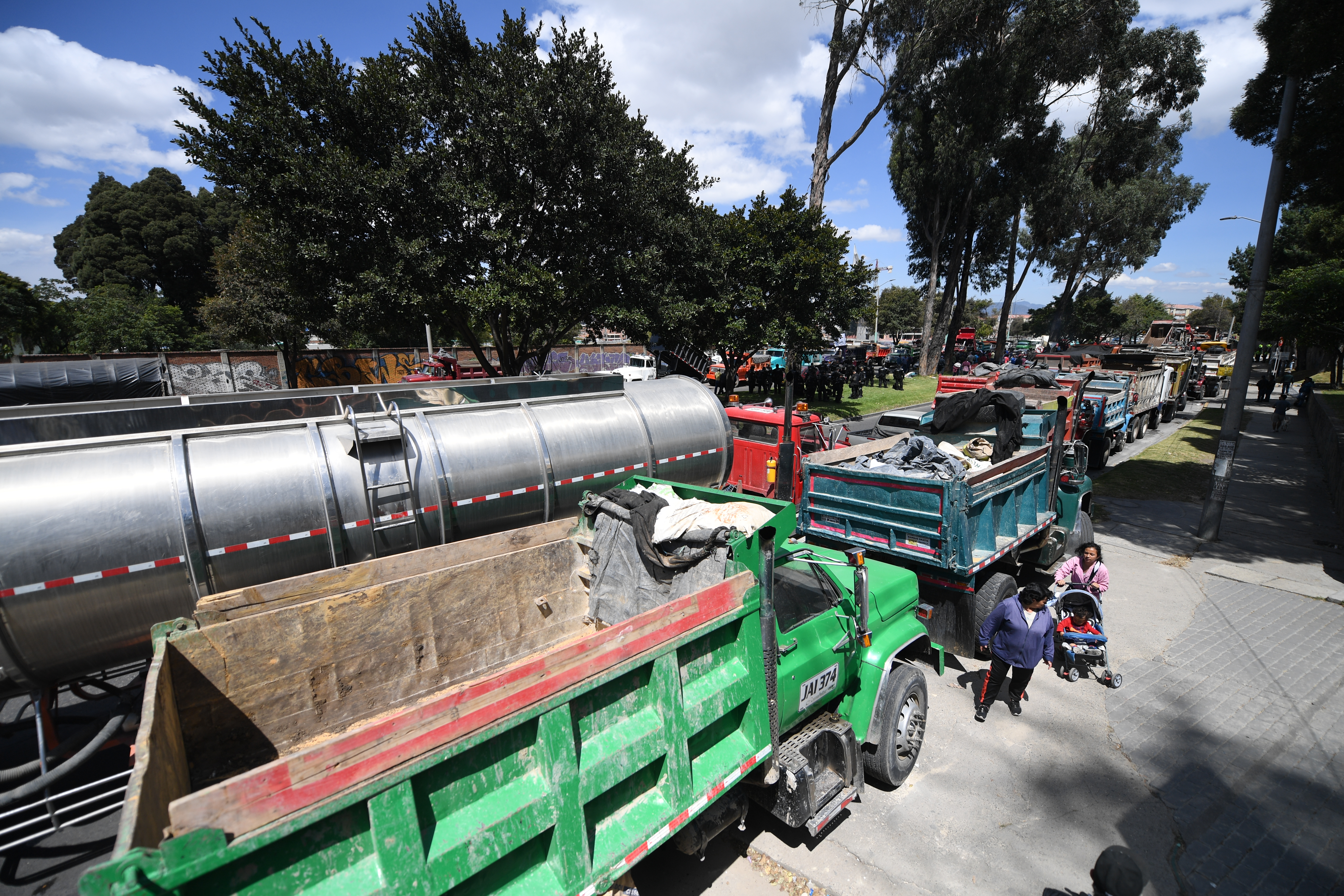 Bloqueo de camioneros por restricciones debido al medio ambiente