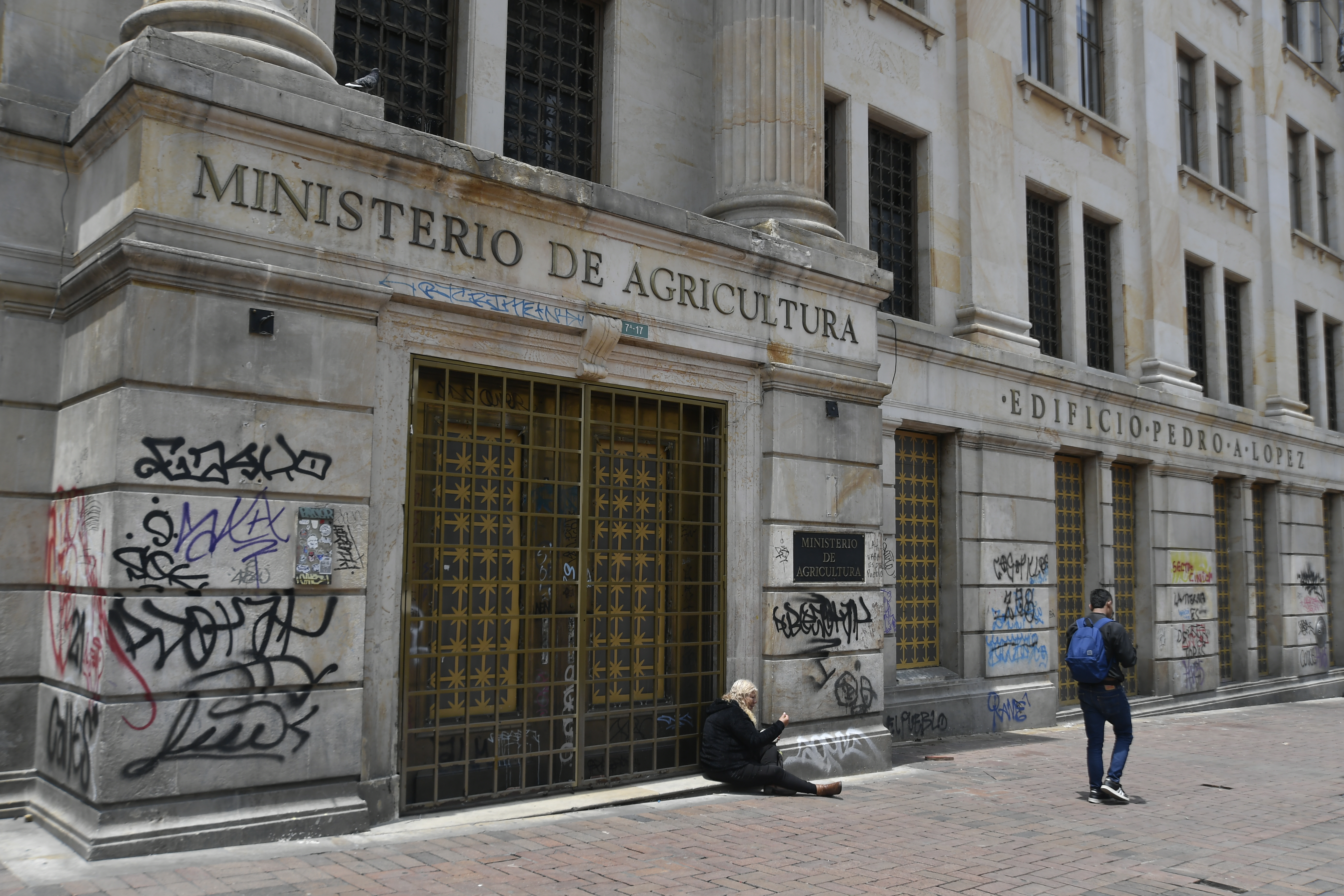Cambio de ministra y de estrategia