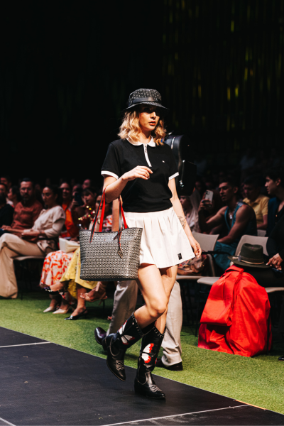Mario Hernández inauguró el Santander Fashion Week con El Camino