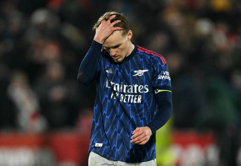 Arsenal dejó pasar puntos con el último de la Premier League y revivió fantasmas del pasado