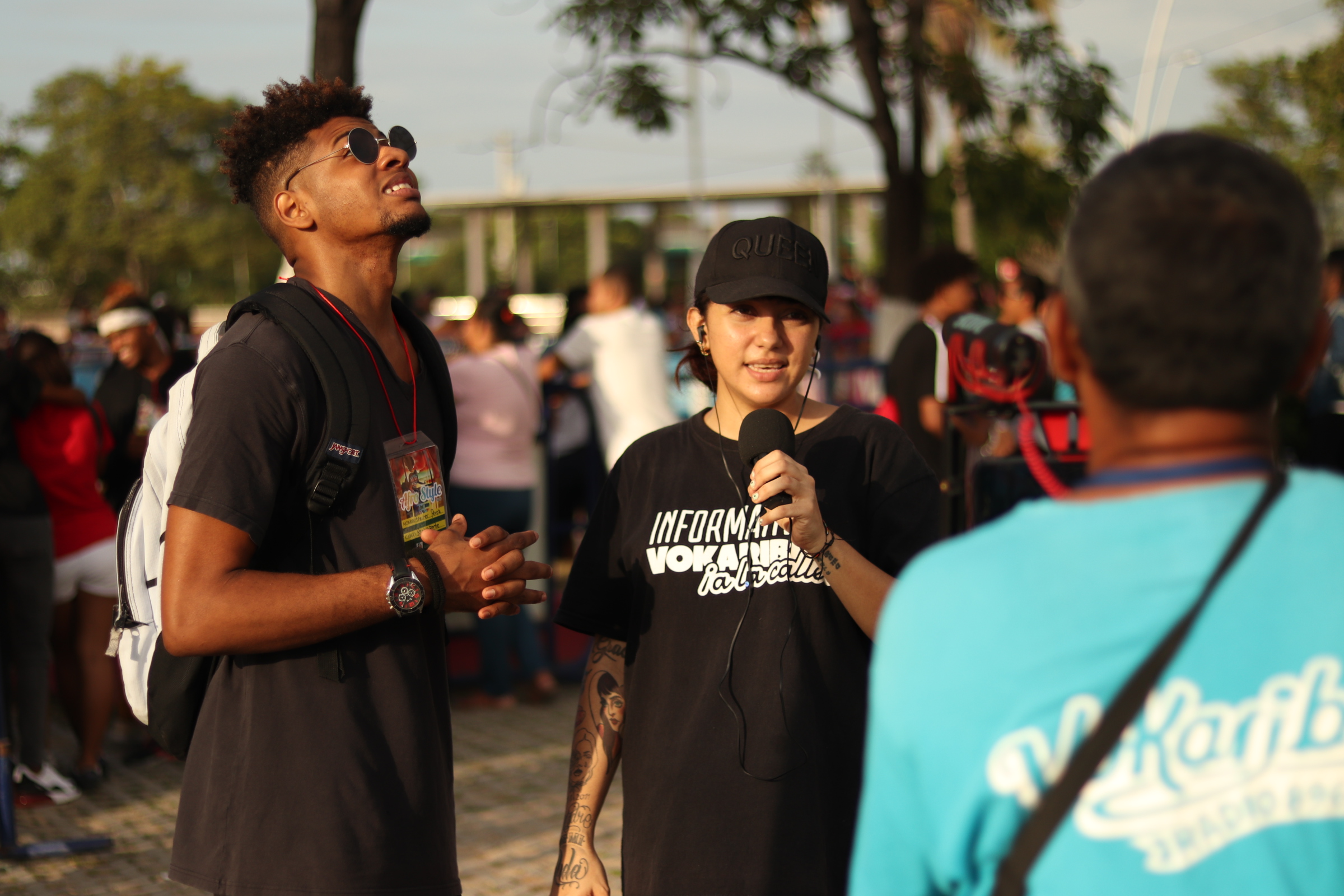 Los jóvenes también participan y lideran producciones radiales en Vokaribe.