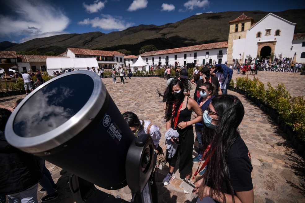El festival es organizado por la Asociación de Astronomía de Colombia (Asasac) y tiene como objetivo divulgar la ciencia y despertar interés en la astronomía en el país.
