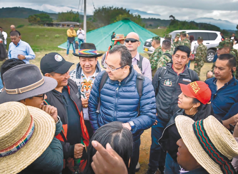 “Paz total”: una mesa redonda para acabar con el conflicto armado