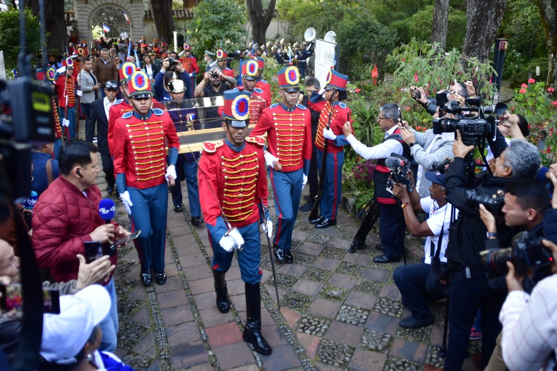 Fotos: Así fue el regreso de la espada del libertador a la Quinta de Bolívar