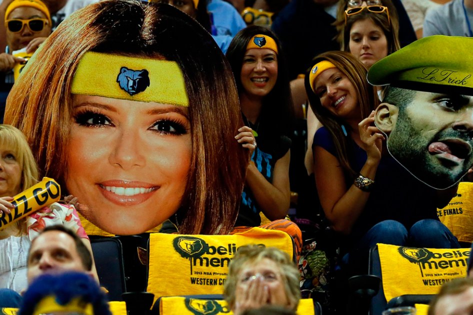 Cara de Eva Longoria, prohibida en los estadios