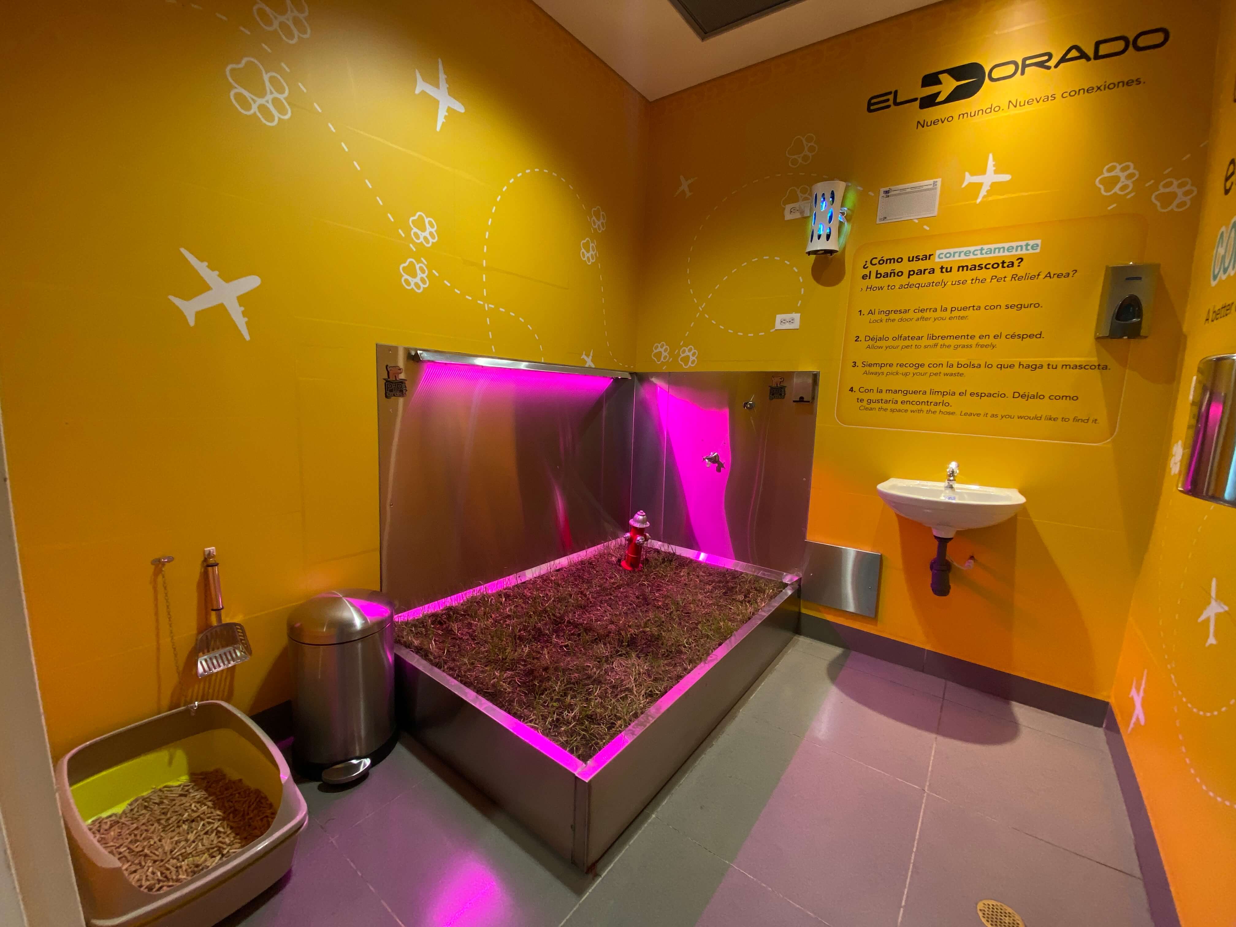 ¿Cómo son los baños para mascotas del Aeropuerto El Dorado? De esto se trata