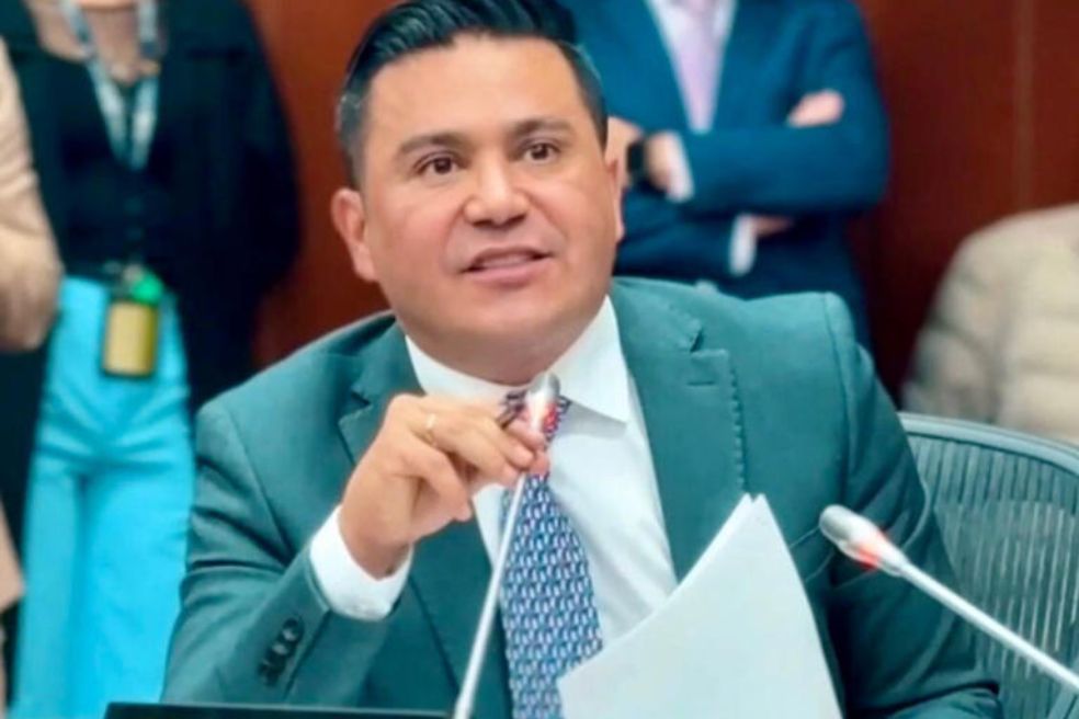 Jorge Laverde declina aspirar a la Secretaría del Senado por acuerdos partidistas
