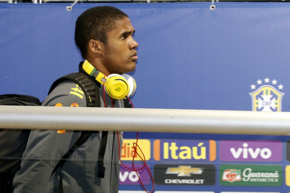 Bayern Múnich ficha al brasileño Douglas Costa