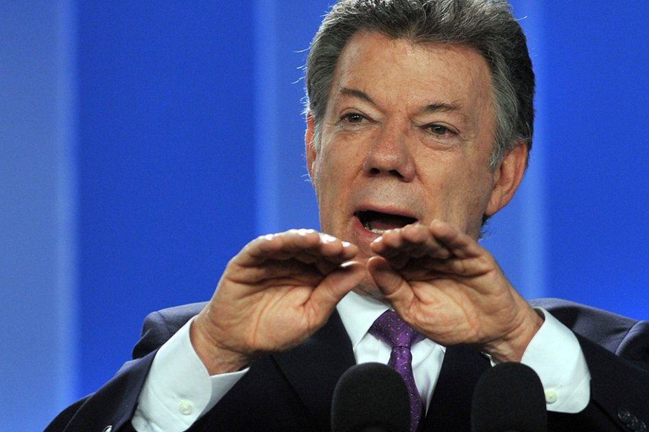 «Terrorismo no va a doblegar al pueblo colombiano»: Santos