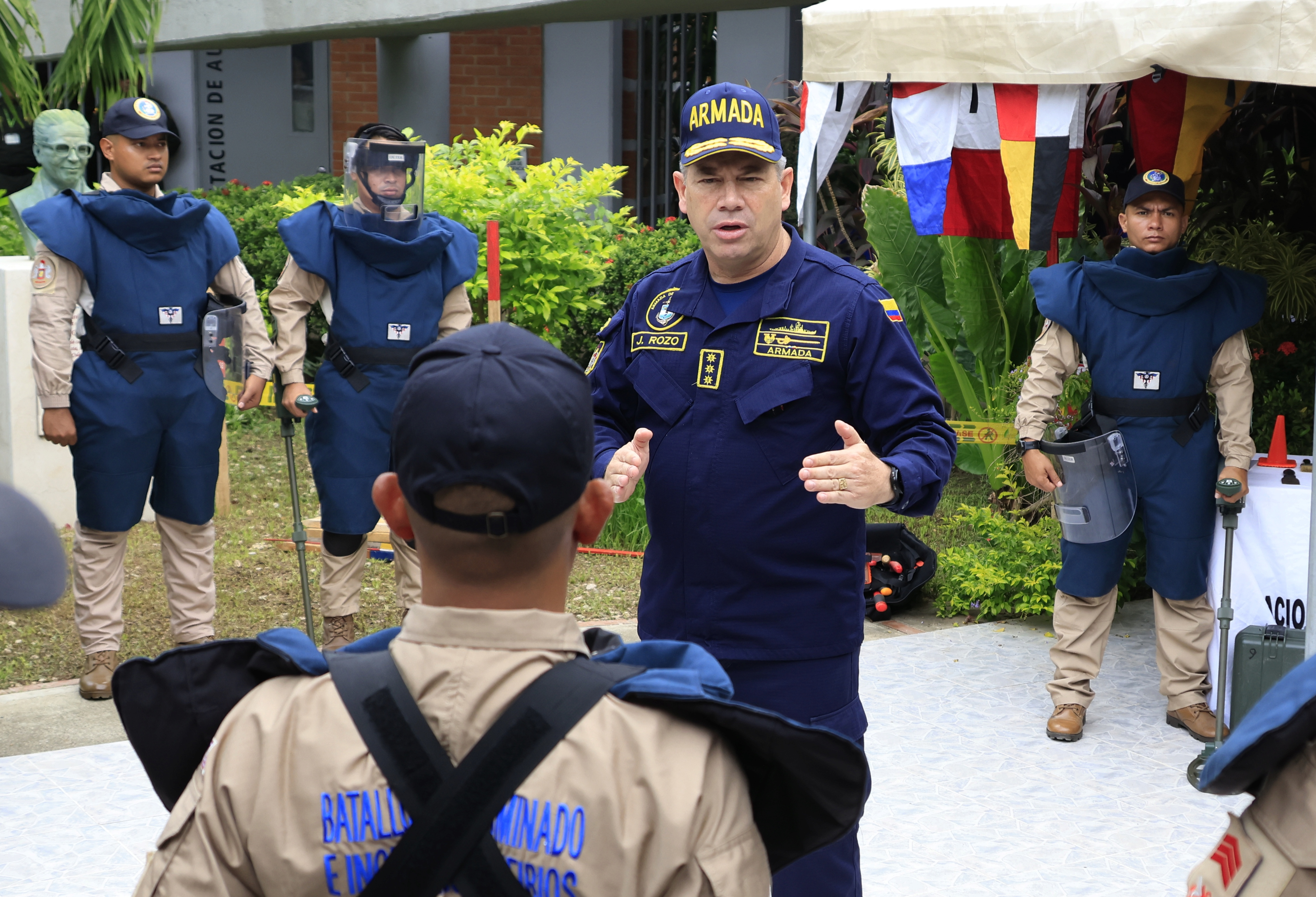 Vicealmirante Juan Ricardo Rozo es designado como nuevo comandante de la Armada