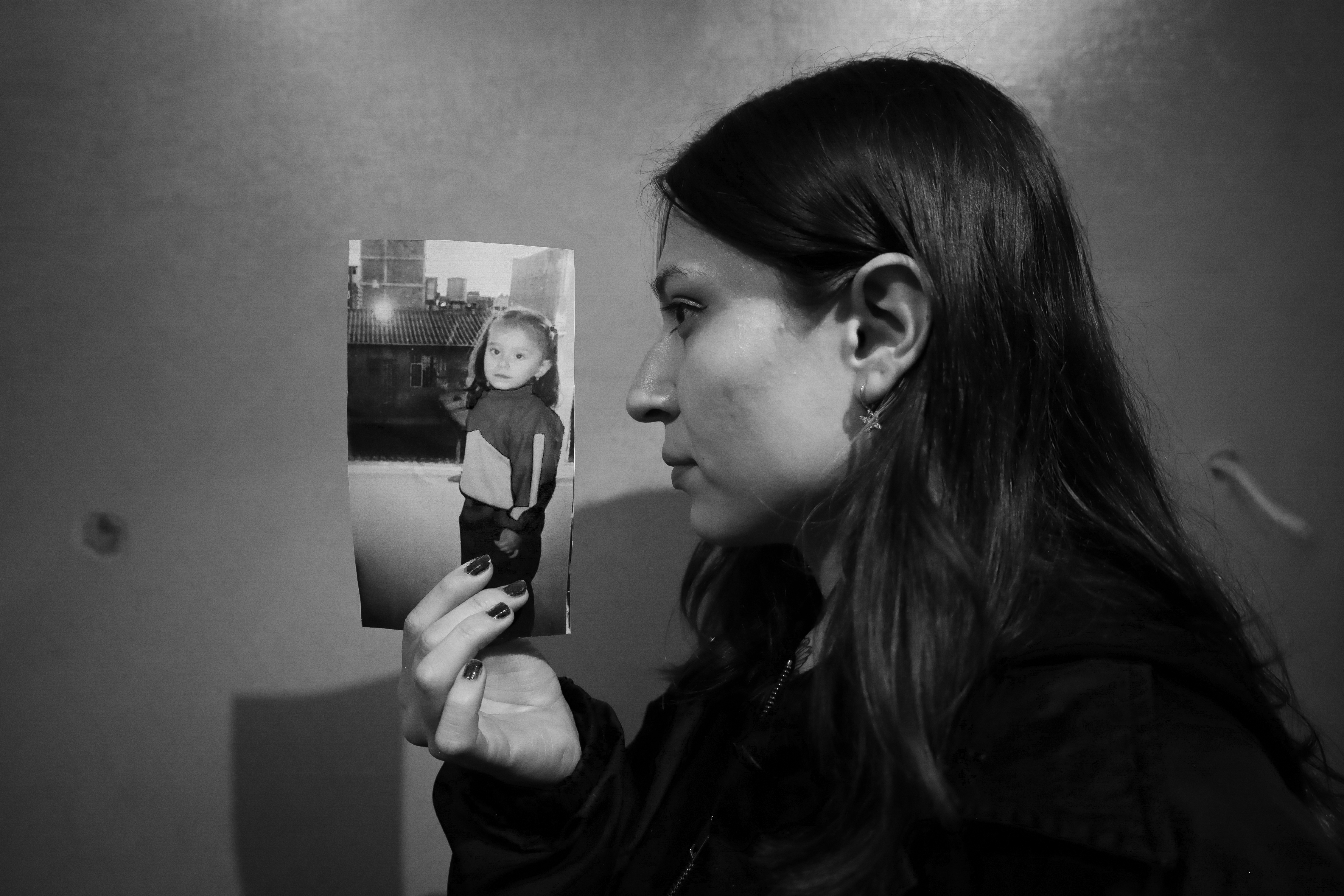 Manuela quiere enseñar las señas de la LSC, pues considera que es esencial que las personas oyentes las comprendan y se familiaricen con esta forma de comunicación.