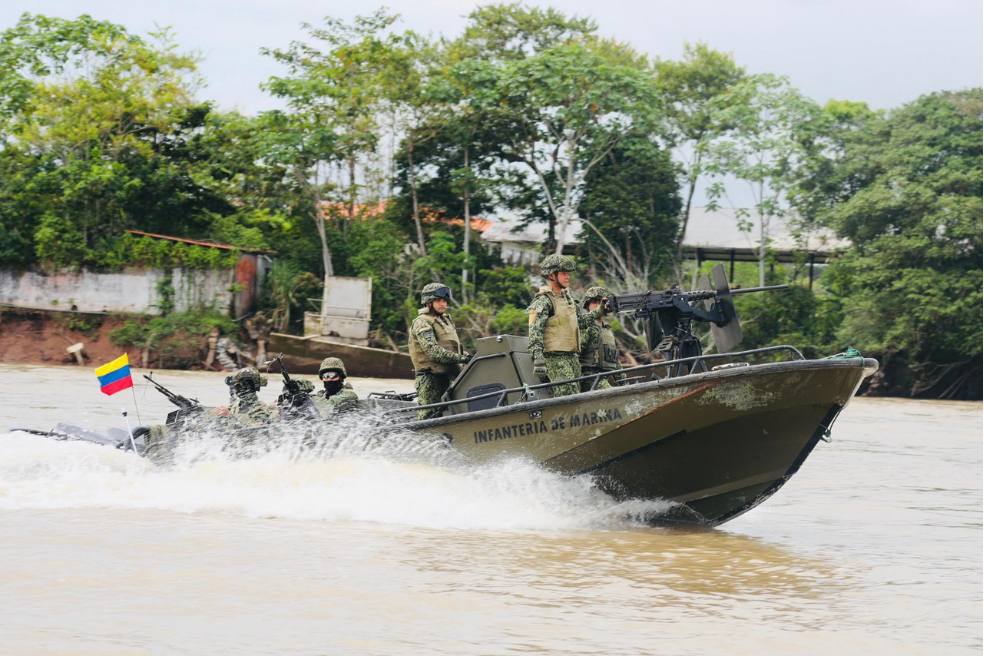 Atentado con drones del Eln deja heridos a cinco marinos en Bajo Baudó (Chocó)