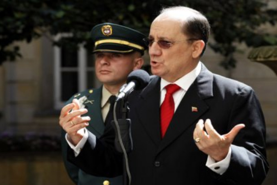 ‘Capriles es la anti-Patria’: embajador de Venezuela en Colombia