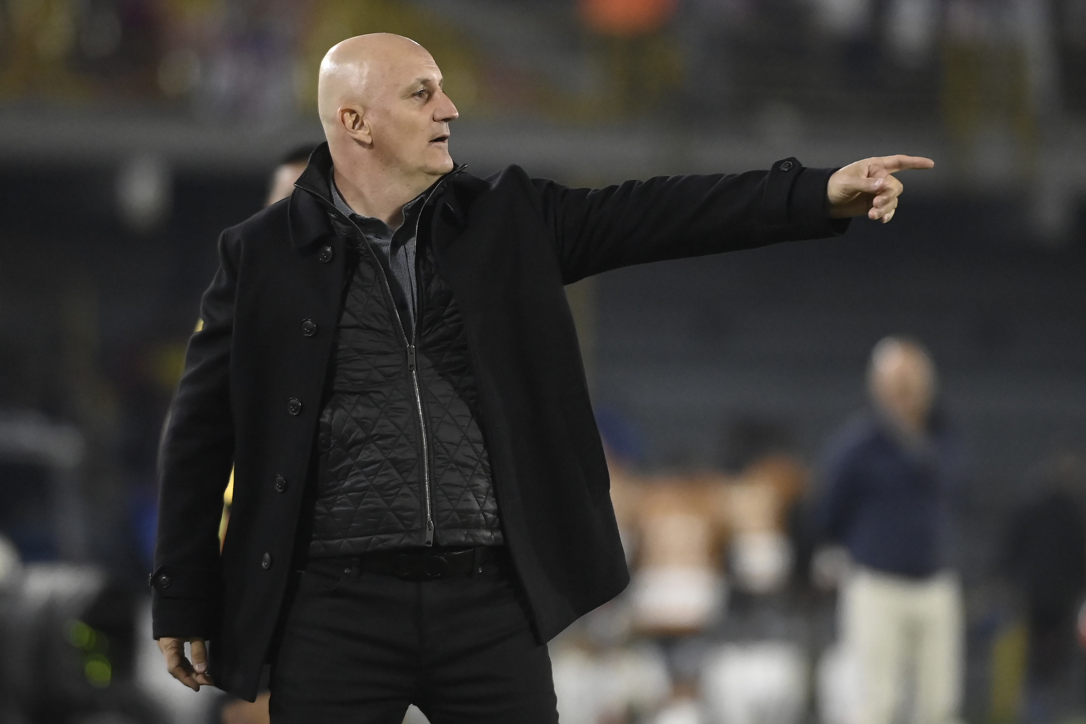 Exfutbolista y entrenador uruguayo que dirige a Santa Fe, en el partido de vuelta ante Júnior por la final de la Superliga Betplay 2026.