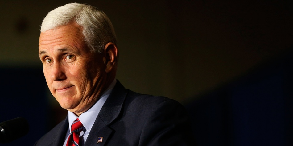 Mike Pence, el vicepresidente de los Estados Unidos que tiene fama de homofóbico y discriminador