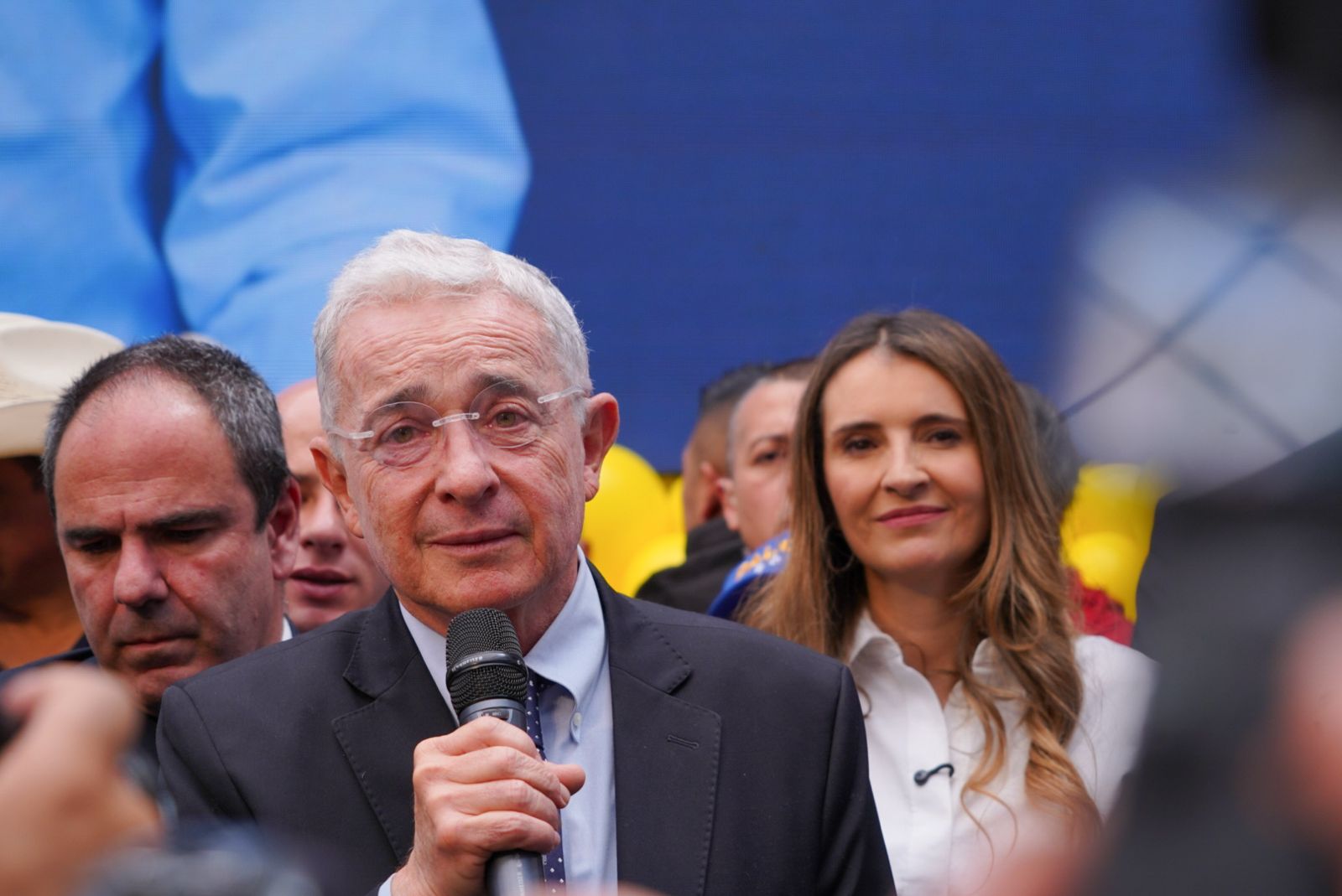 El otoño del patriarca, Álvaro Uribe Vélez