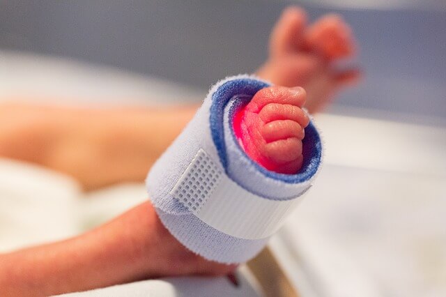 Tecnología para padres y madres: ingenieros inventan sensores inalámbricos para los bebés prematuros