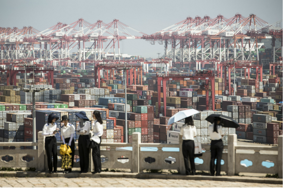 Trump amenaza con imponer aranceles a todos los productos chinos importados