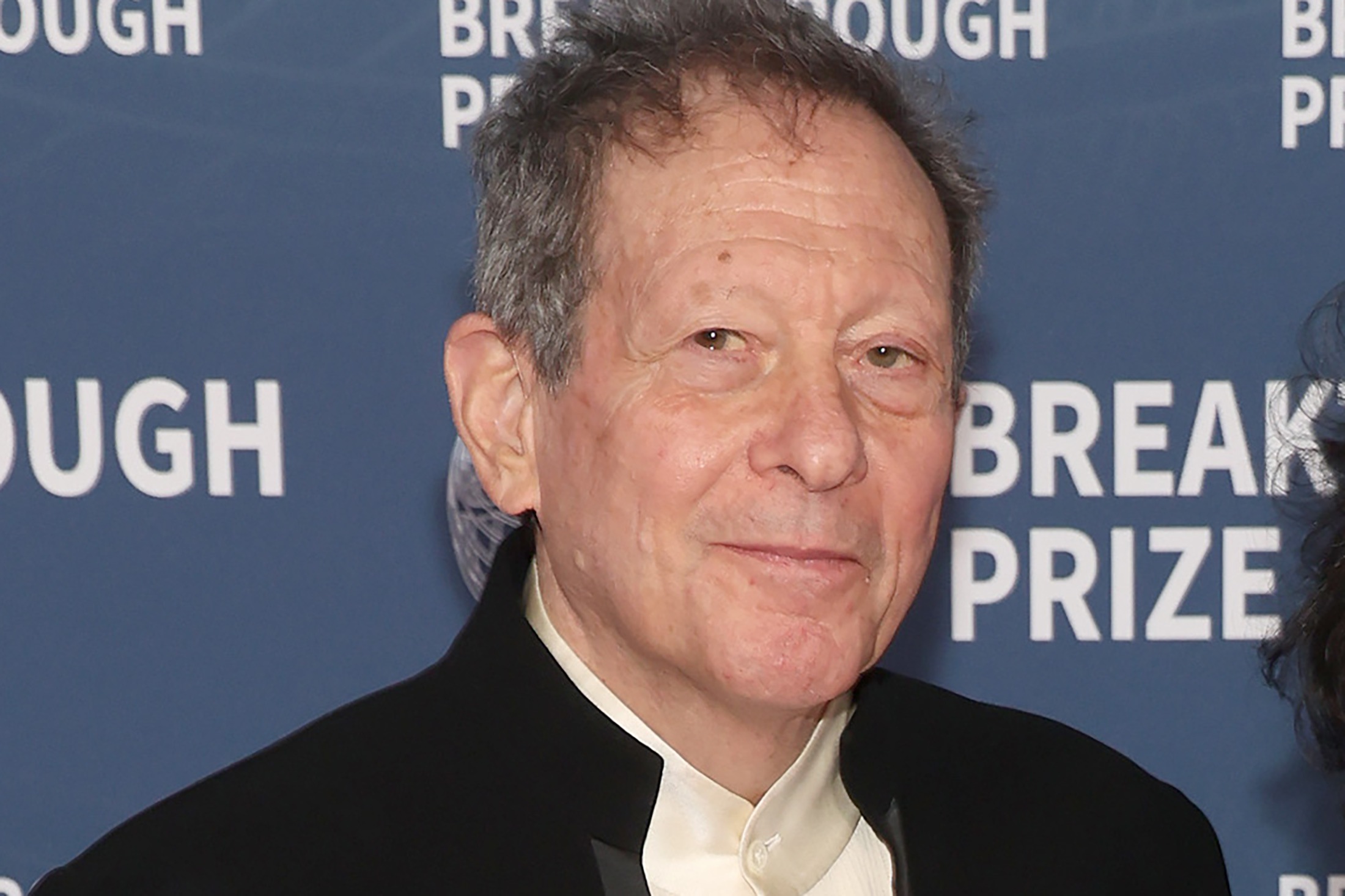 Se retira el presidente de Hoteles Hyatt, Tom Pritzker, por vínculos con Epstein