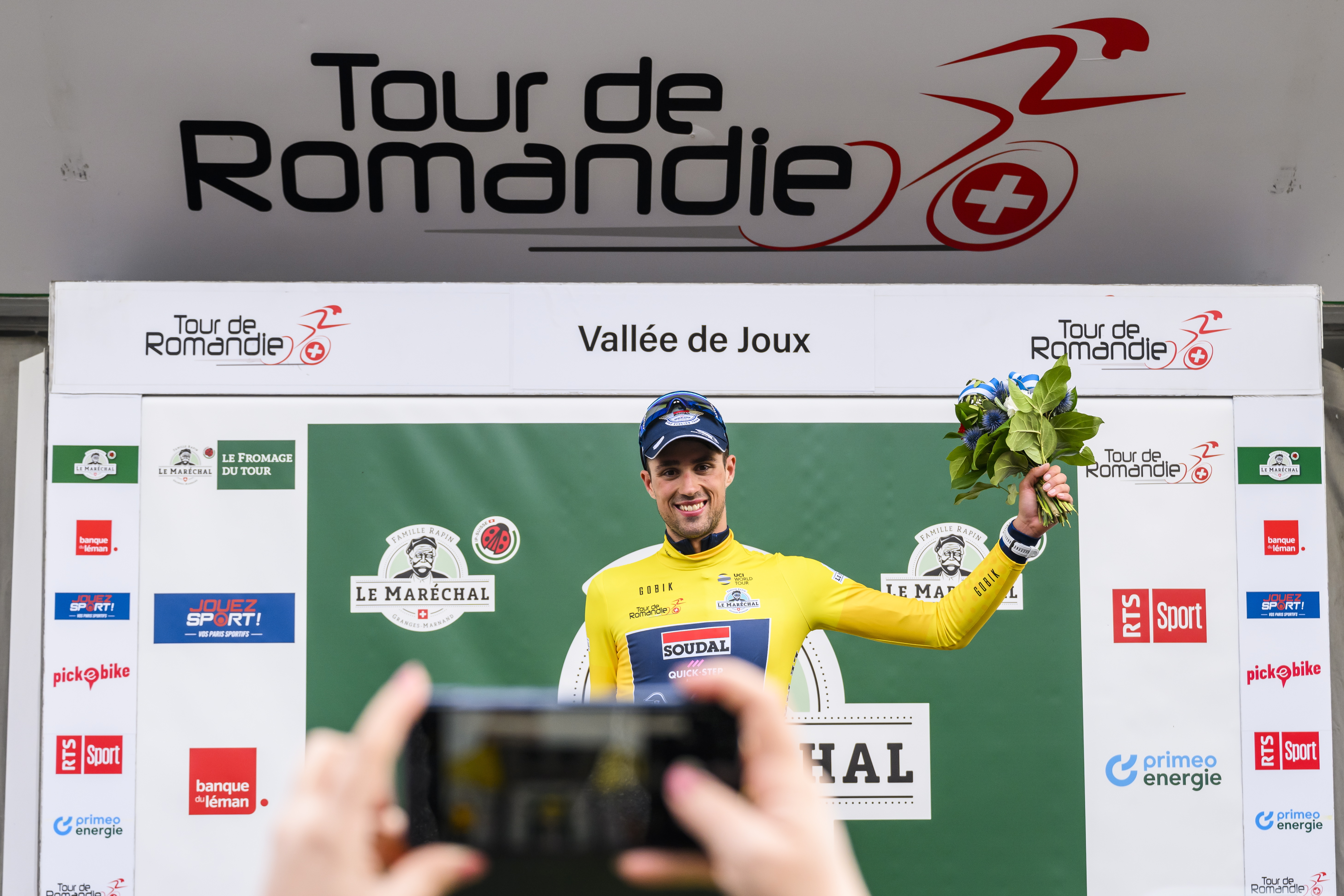 Ethan Vernon ganó la primera etapa del Tour de Romandía y se pone líder