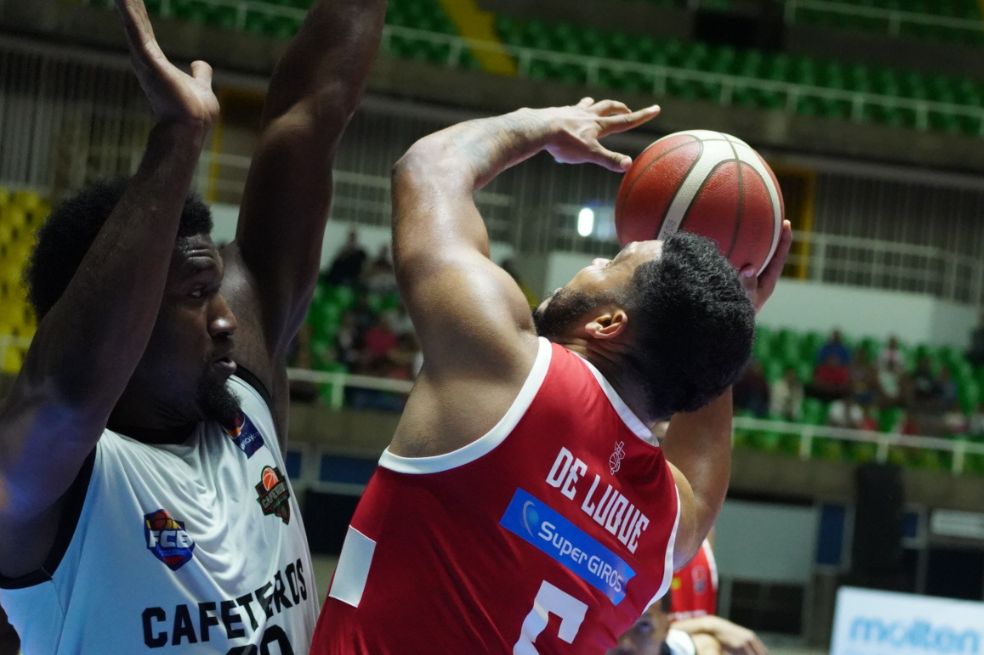 Titanes dio el primer golpe en la final y le ganó a Cafeteros