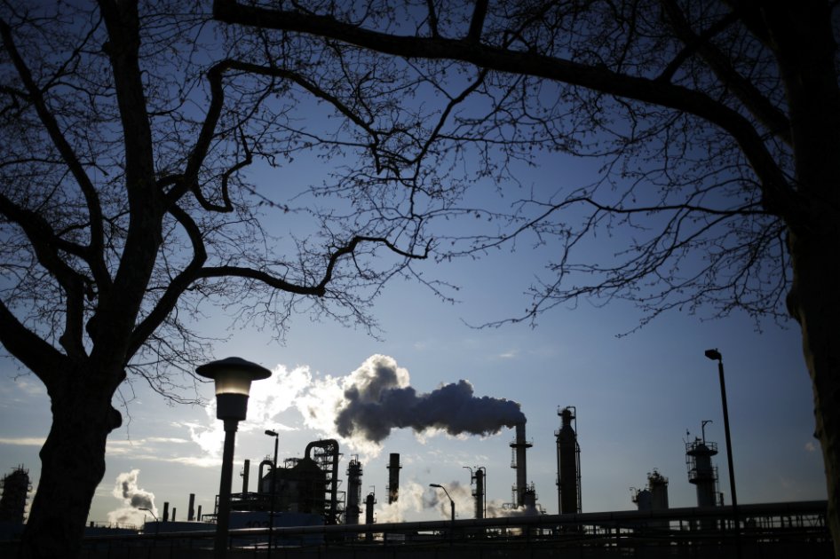 La inversión en la industria extractiva cayó 86%. /Bloomberg.
